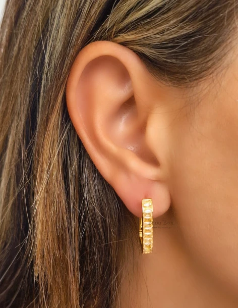 Boucles d'oreilles créoles avec zircons en acier doré AROLIA 2